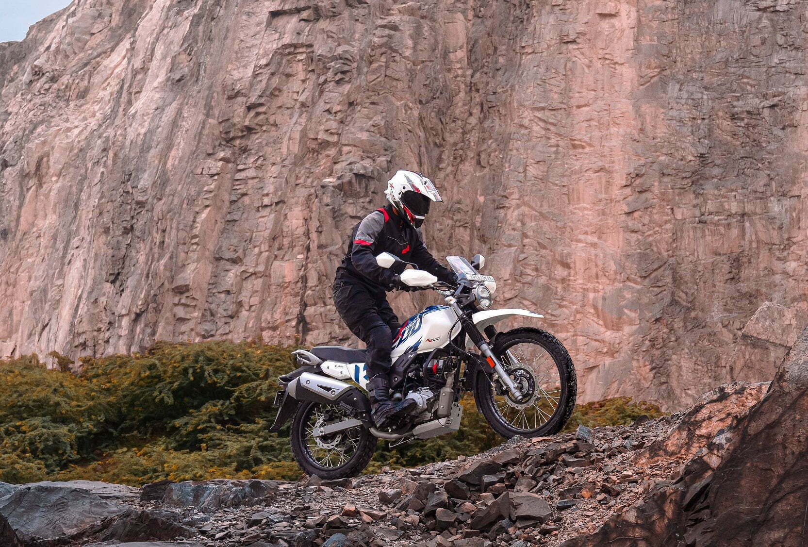 Hero Xpulse200 - Image 3